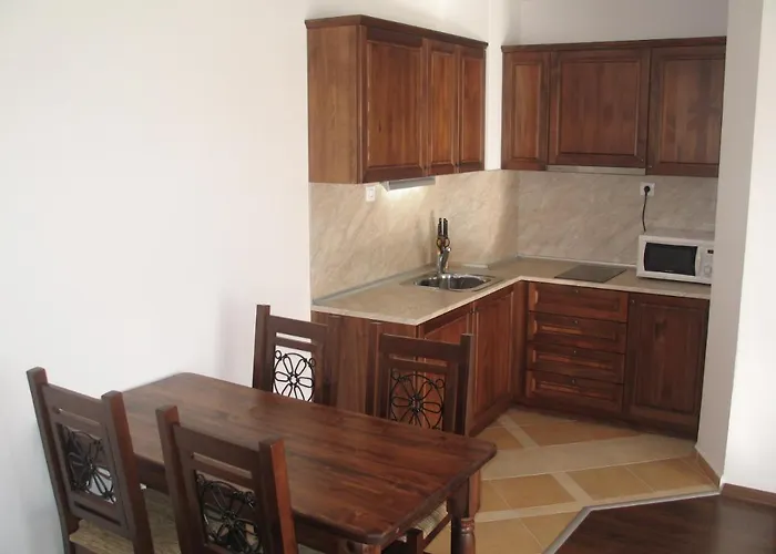 Winslow Infinity Aparthotel