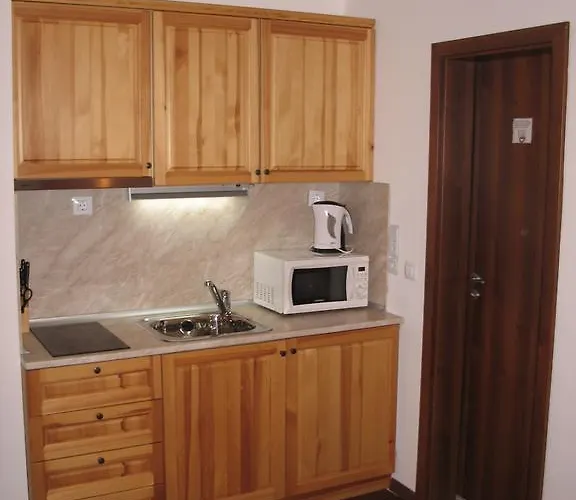 Winslow Infinity Aparthotel