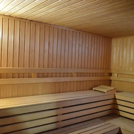 Winslow Infinity Aparthotel